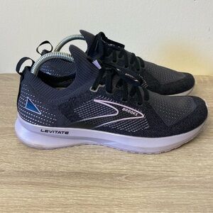BROOKS Levitate 5 Stealthfit Running Sneakers Women size 9
